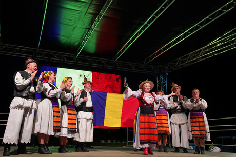 Festivalul de Folclor "În Grădina Dorului", ediția a V-a, 22-23 iulie 2023, din Parcul Central Turda a fost o adevărată sărbătoare a tradițiilor românești! 